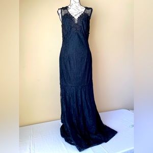 Preloved Black Lace Gown ideal for weddings & other formal events! Sz L Org $99
